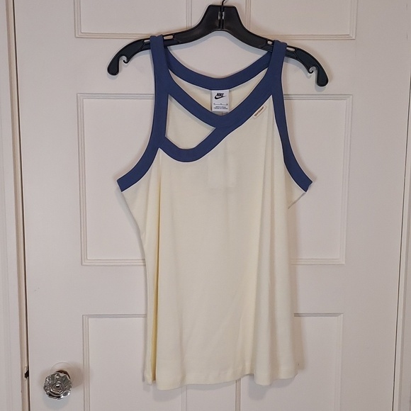 Nike Sportswear Collection Women's Cutout Tank Top Coconut Milk - Picture 3 of 16